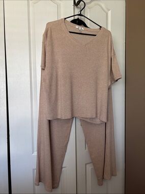 Three Dots Taupe Beige Knit Lounge Set